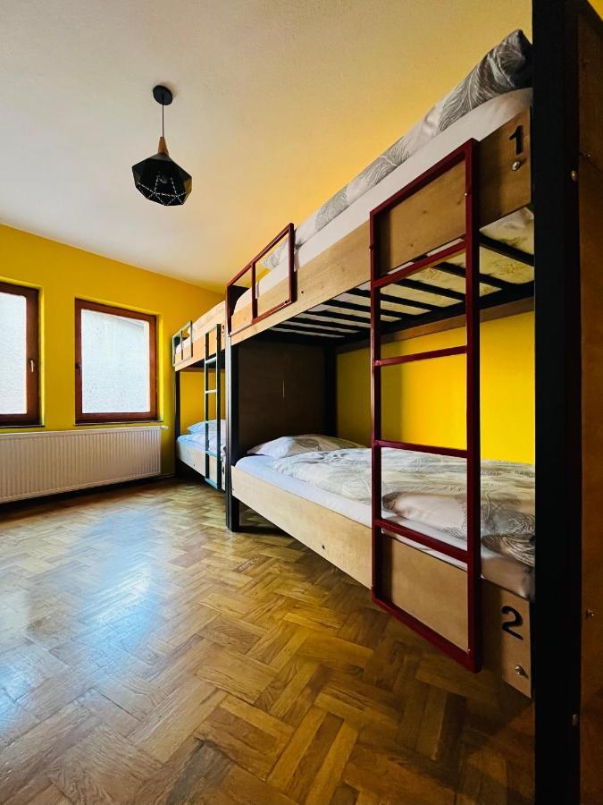 Hostel Prishtina Backpackers Pristina Buitenkant foto