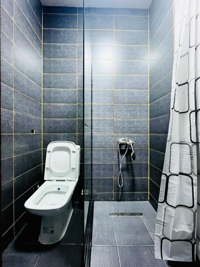 Hostel Prishtina Backpackers Pristina Buitenkant foto